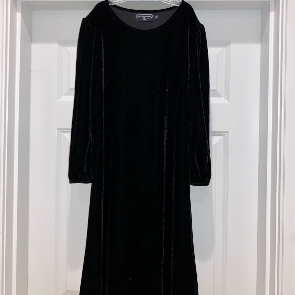 Duffield Lane Dress - Picture 2 of 4